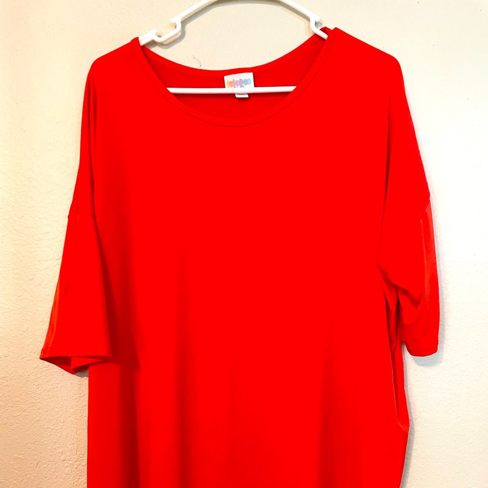 Lularoe Irma XL Never worn pet free smoke free home